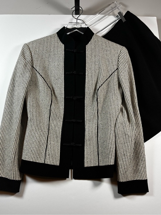 Mode Elegante Custom Jackets & Blazers - Custom Silk-Wool Suit Black & Creamy White Houndstooth Suit with Mandarin Collar
